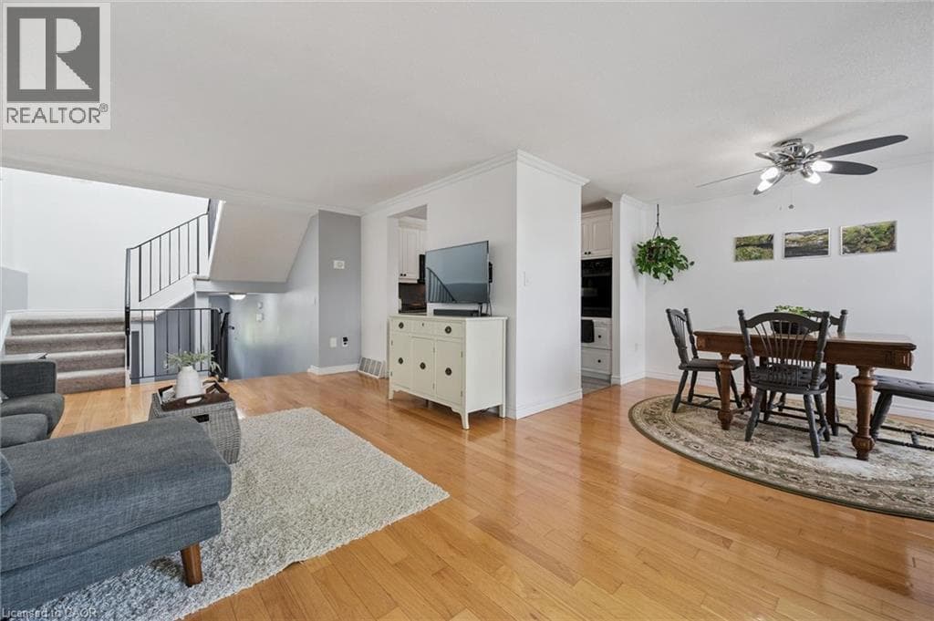 Single Family at 13- 54 GREEN VALLEY Drive, Kitchener, Ontario - Photo 9 - RE/MAX Garden City Realty