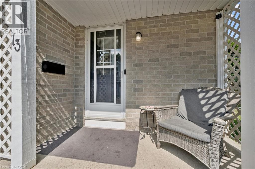 Single Family at 13- 54 GREEN VALLEY Drive, Kitchener, Ontario - Photo 4 - RE/MAX Garden City Realty