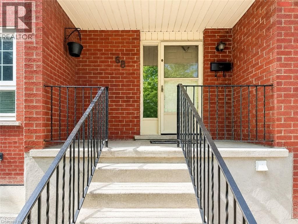 Single Family at 68 OLD HURON Court, Kitchener, Ontario - Photo 3 - RE/MAX Garden City Realty