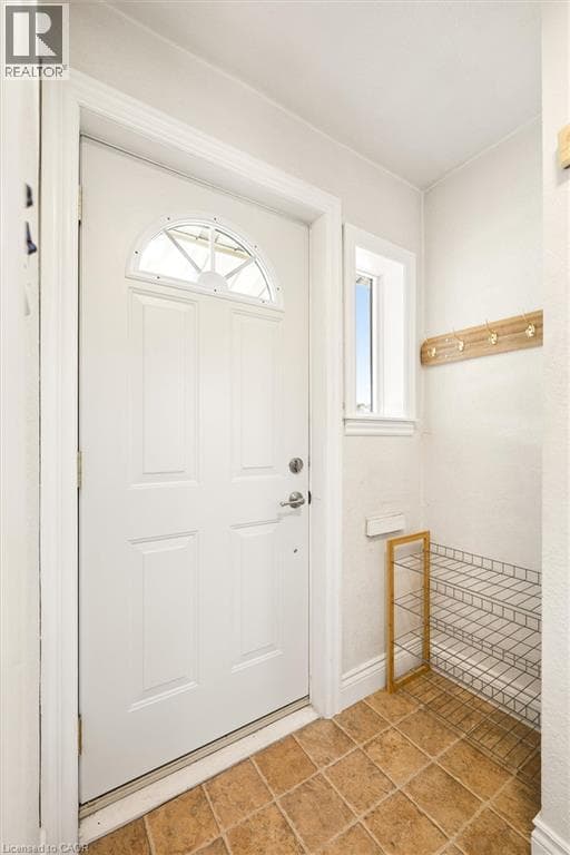 Single Family at 490 EAST Avenue, Kitchener, Ontario - Photo 5 - RE/MAX Garden City Realty