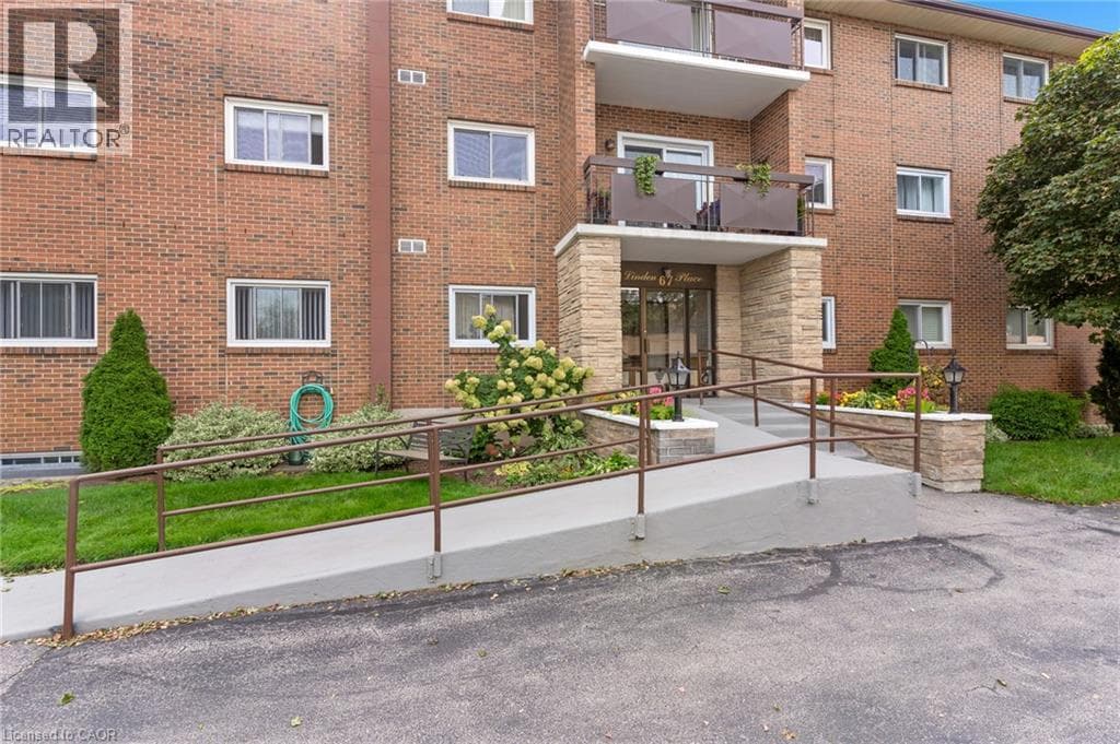 Single Family at 206- 67 BRECKENRIDGE Drive, Kitchener, Ontario - Photo 2 - RE/MAX Garden City Realty