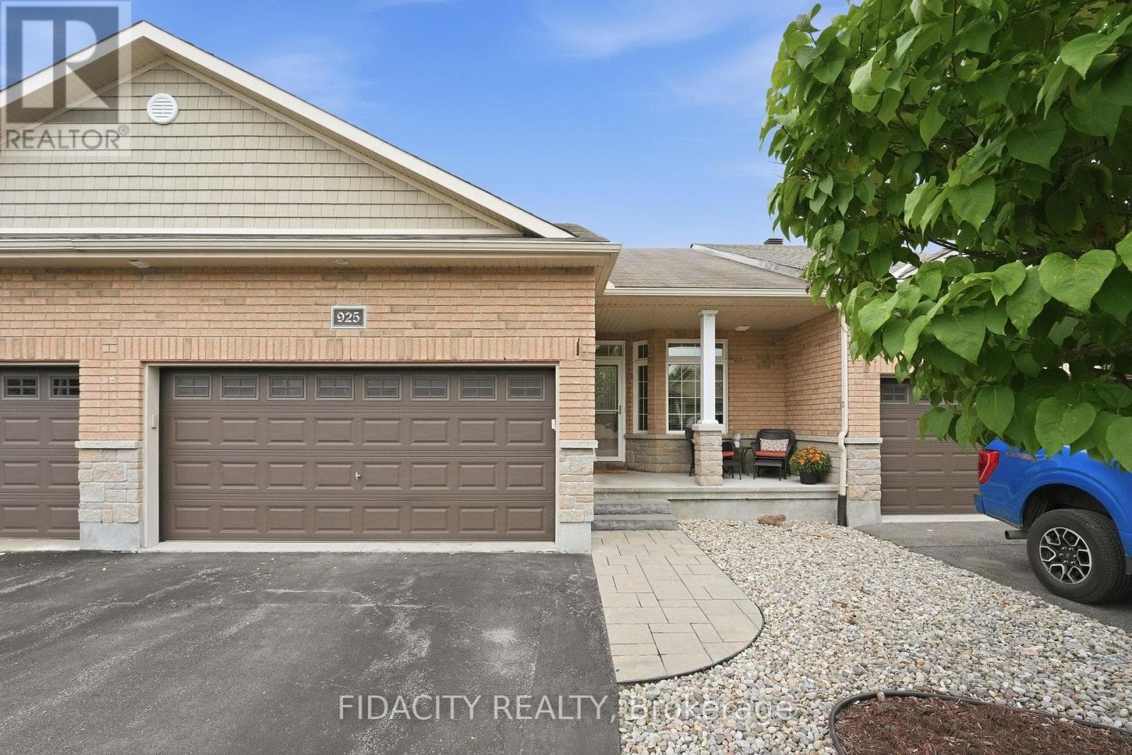 925 Burwash Landing