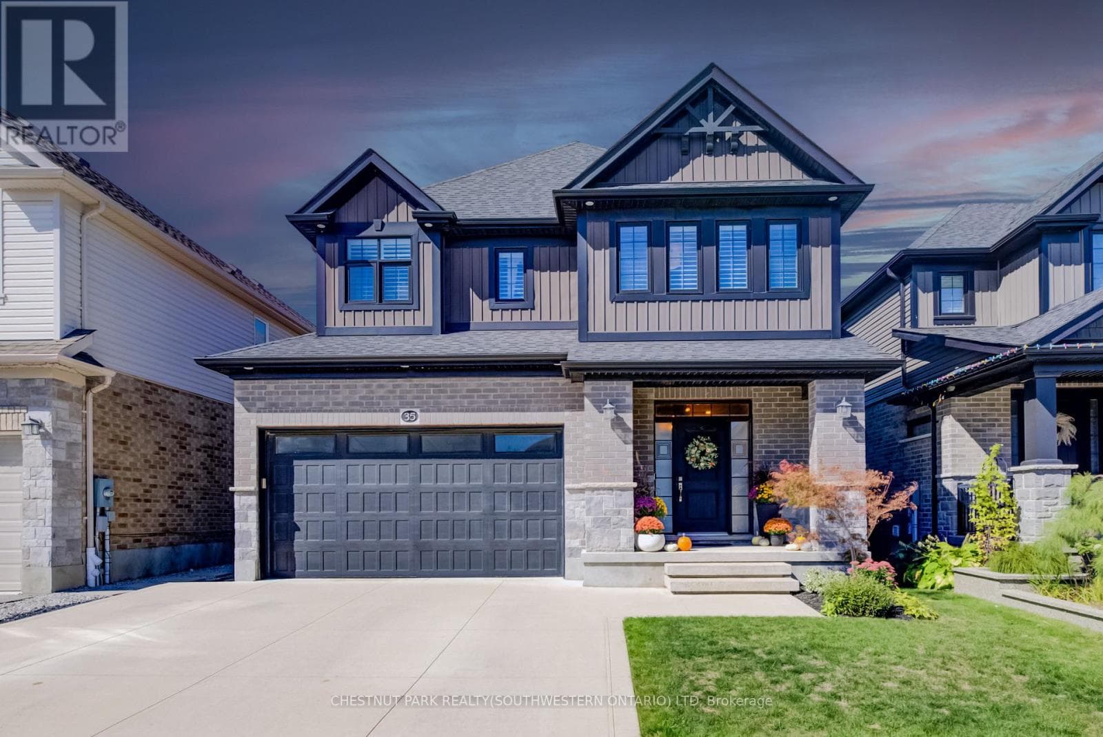 35 Greyhawk Street