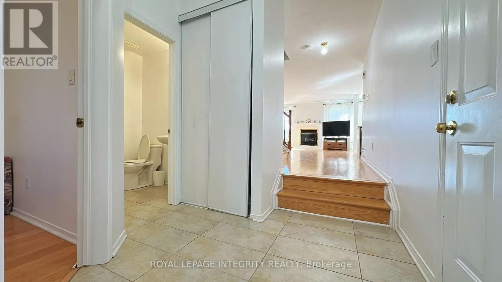 Single Family at 148 Grovemont Drive, Ottawa, Ontario - Photo 2 - RE/MAX Garden City Realty
