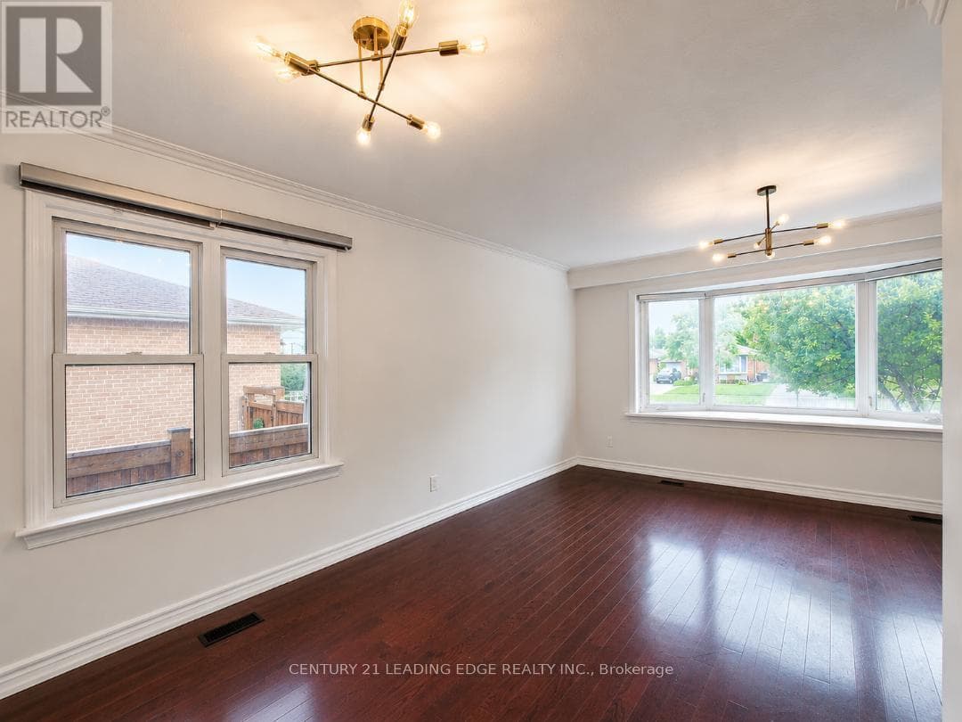 Single Family at 28 Eringate Drive, Toronto (Eringate-Centennial-West Deane), Ontario - Photo 6 - RE/MAX Garden City Realty