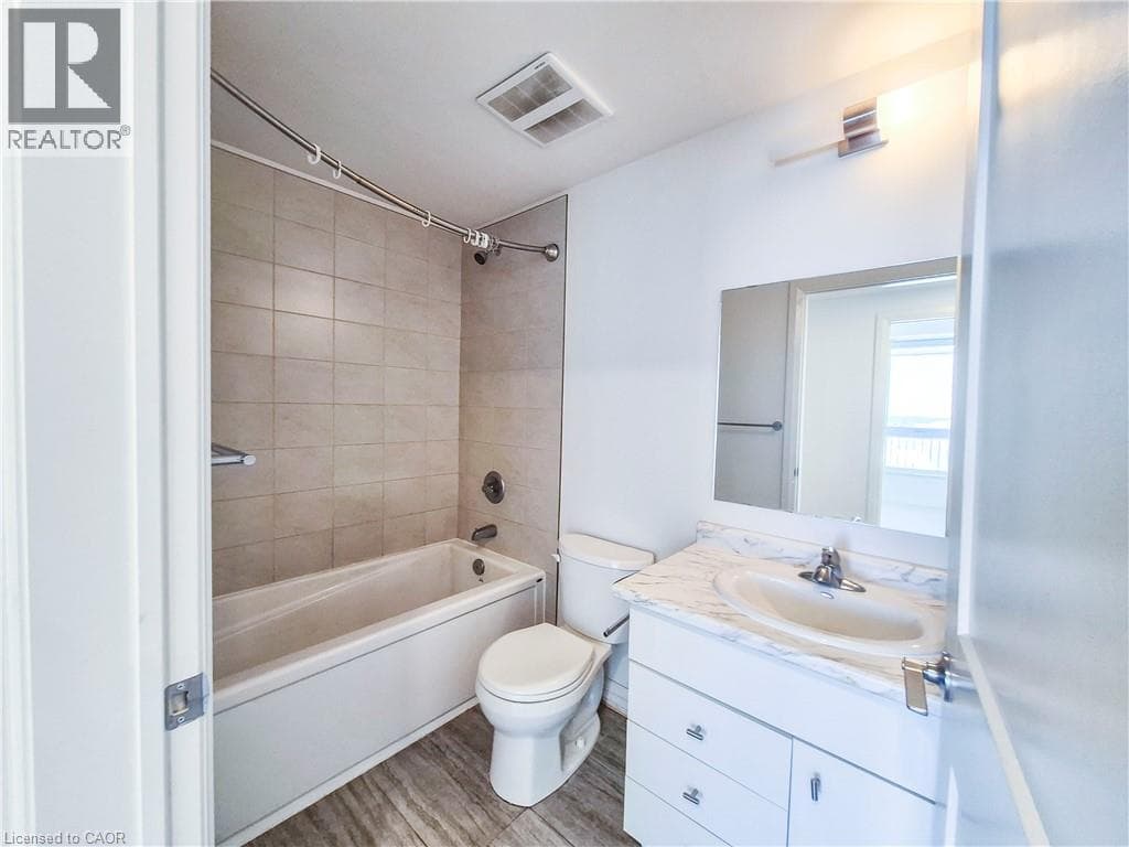 Single Family at 511- 101 GOLDEN EAGLE Road, Waterloo, Ontario - Photo 8 - RE/MAX Garden City Realty