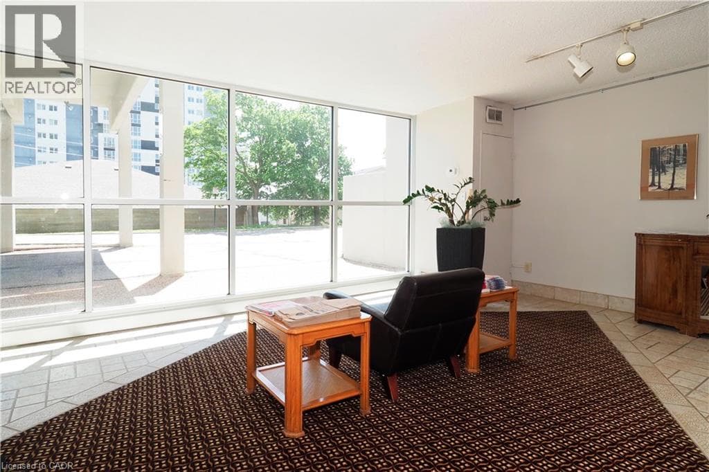 Single Family at 1105- 375 KING Street, Waterloo, Ontario - Photo 5 - RE/MAX Garden City Realty
