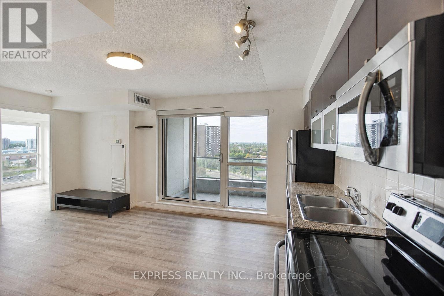 Single Family at 1105- 2015 Sheppard Avenue, Toronto (Henry Farm), Ontario - Photo 9 - RE/MAX Garden City Realty