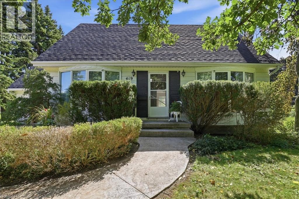 Single Family at 419 FORESTLAWN Road, Waterloo, Ontario - Photo 2 - RE/MAX Garden City Realty