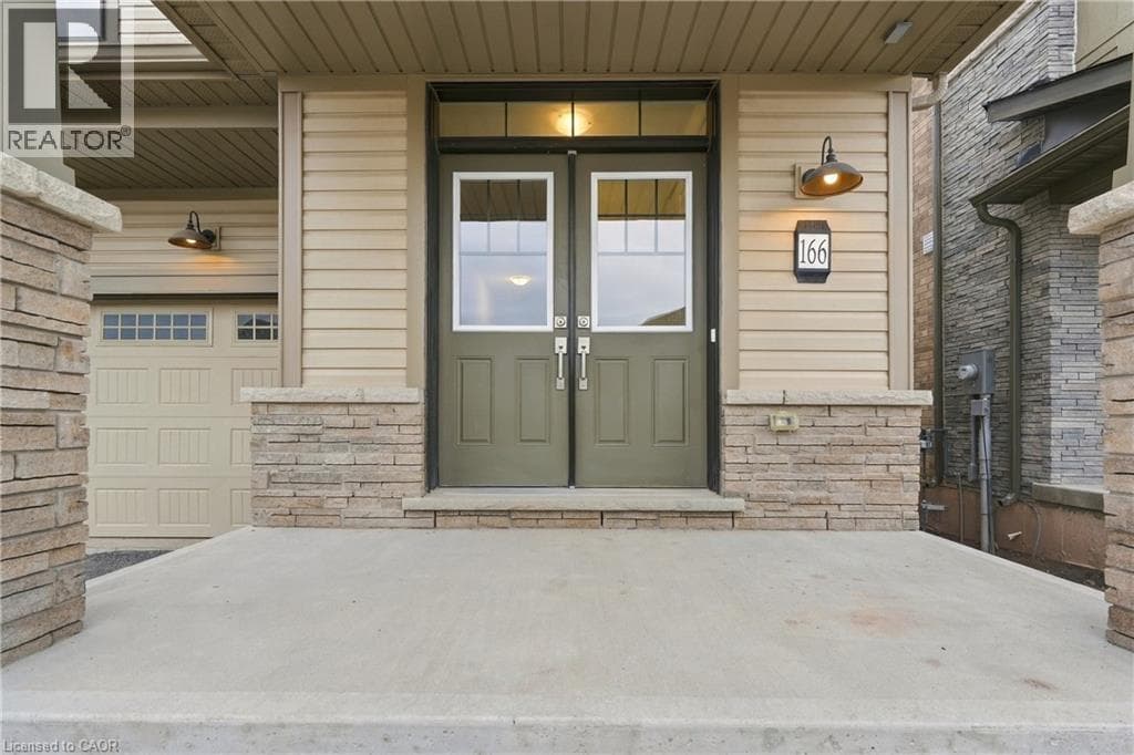 Single Family at 166 AVIRON Crescent, Welland, Ontario - Photo 4 - RE/MAX Garden City Realty