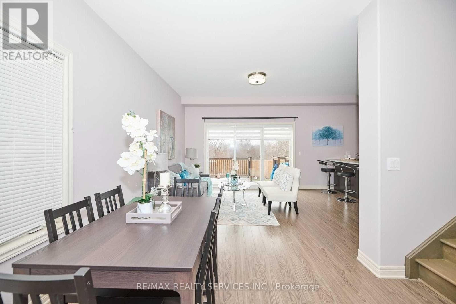 Single Family at Upper- 6045 Ernest Crescent, Niagara Falls (Forestview), Ontario - Photo 3 - RE/MAX Garden City Realty
