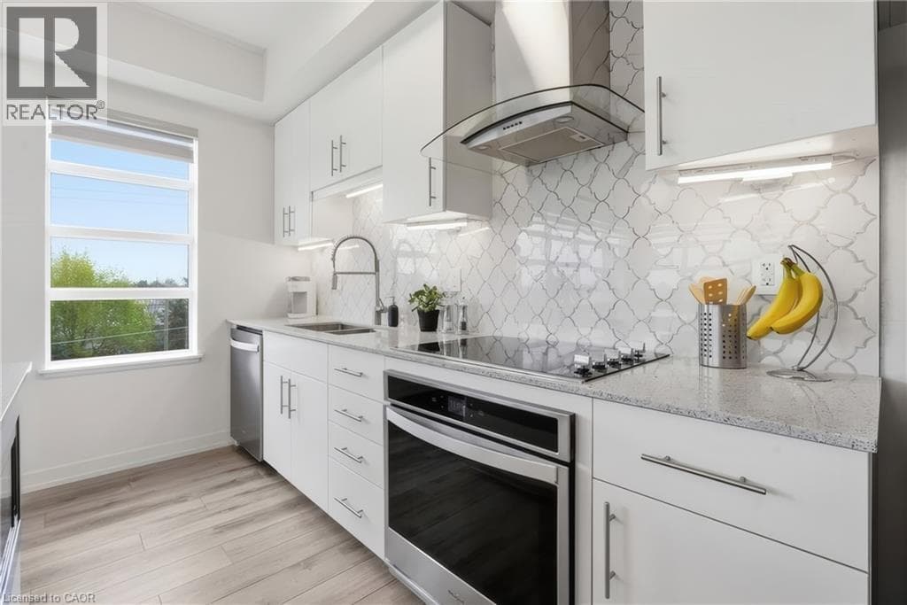 Single Family at 312- 251 NORTHFIELD Drive, Waterloo, Ontario - Photo 6 - RE/MAX Garden City Realty