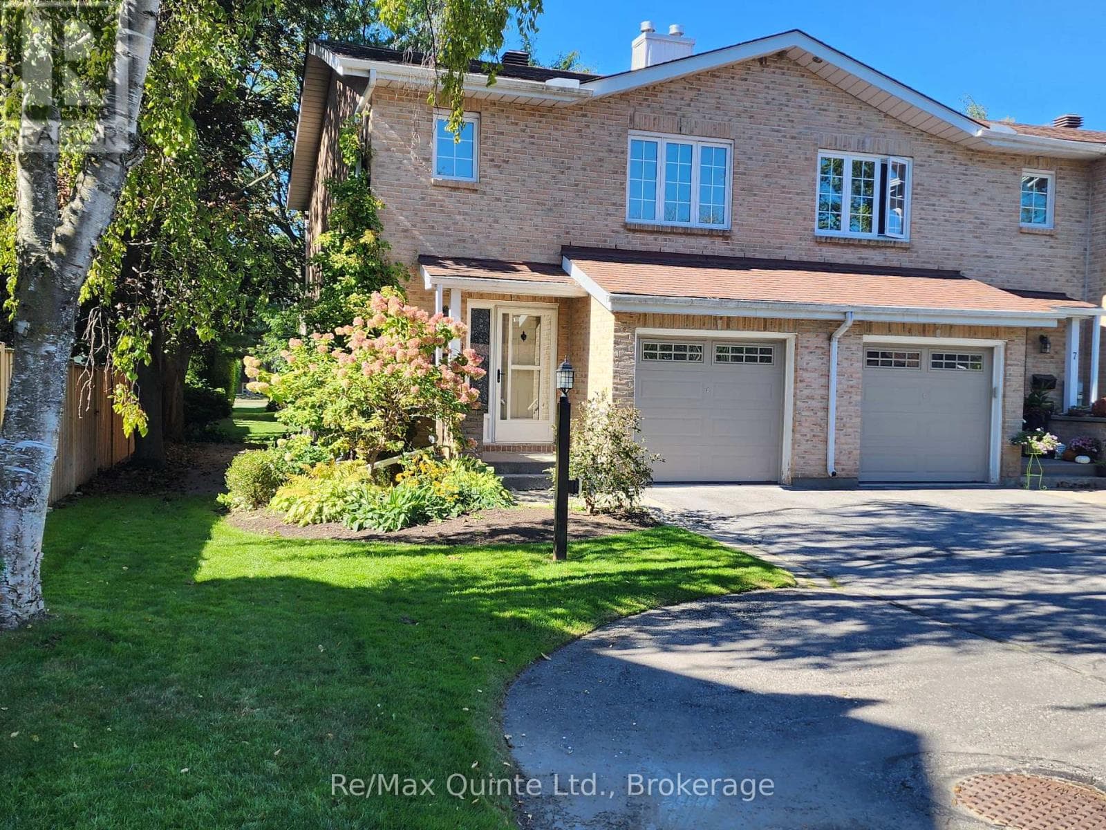 8- 11 JANLYN Crescent