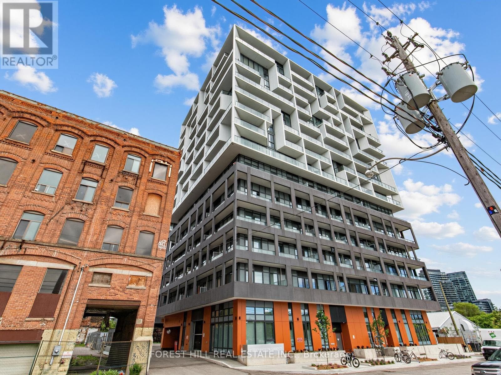 807- 9 Tecumseth Street