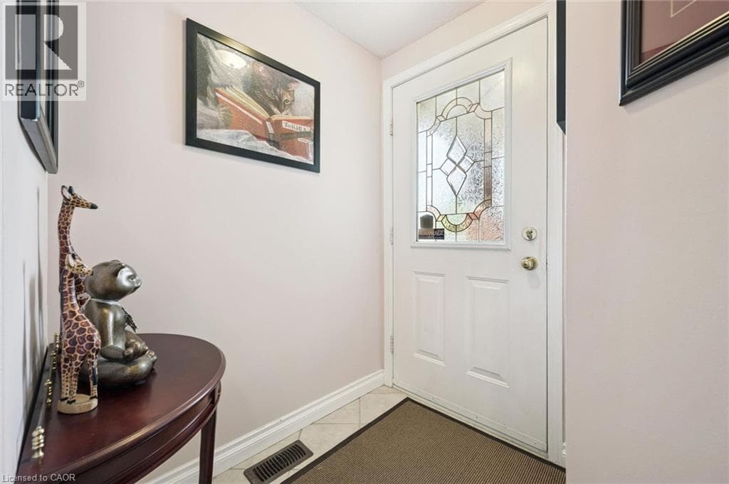 Single Family at 86 BRIDLEWREATH Street, Kitchener, Ontario - Photo 4 - RE/MAX Garden City Realty