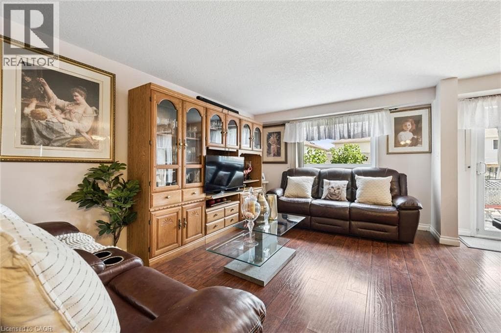 Single Family at 86 BRIDLEWREATH Street, Kitchener, Ontario - Photo 8 - RE/MAX Garden City Realty