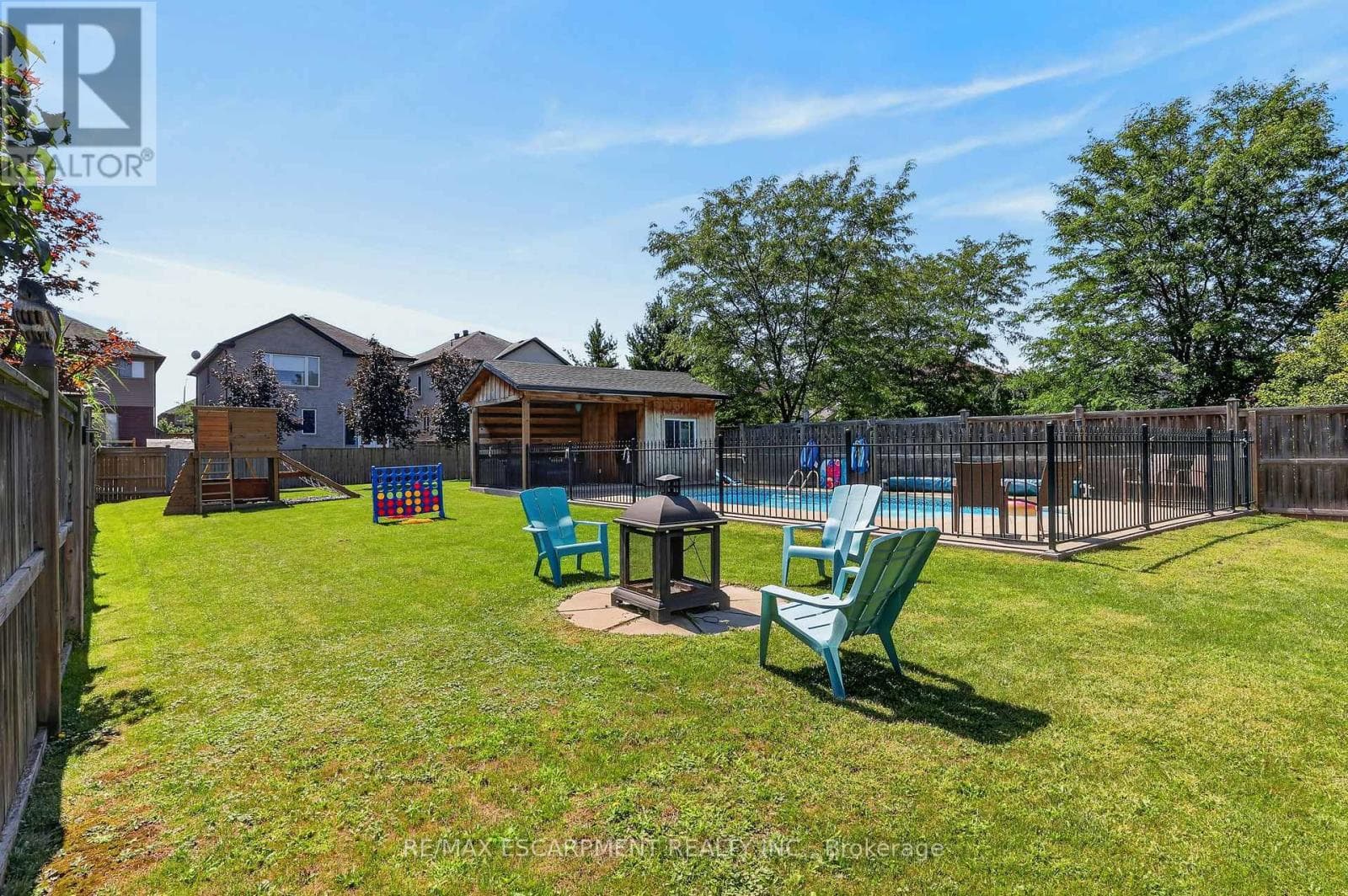 Single Family at 4852 Northgate Crescent, Lincoln (Beamsville), Ontario - Photo 6 - RE/MAX Garden City Realty
