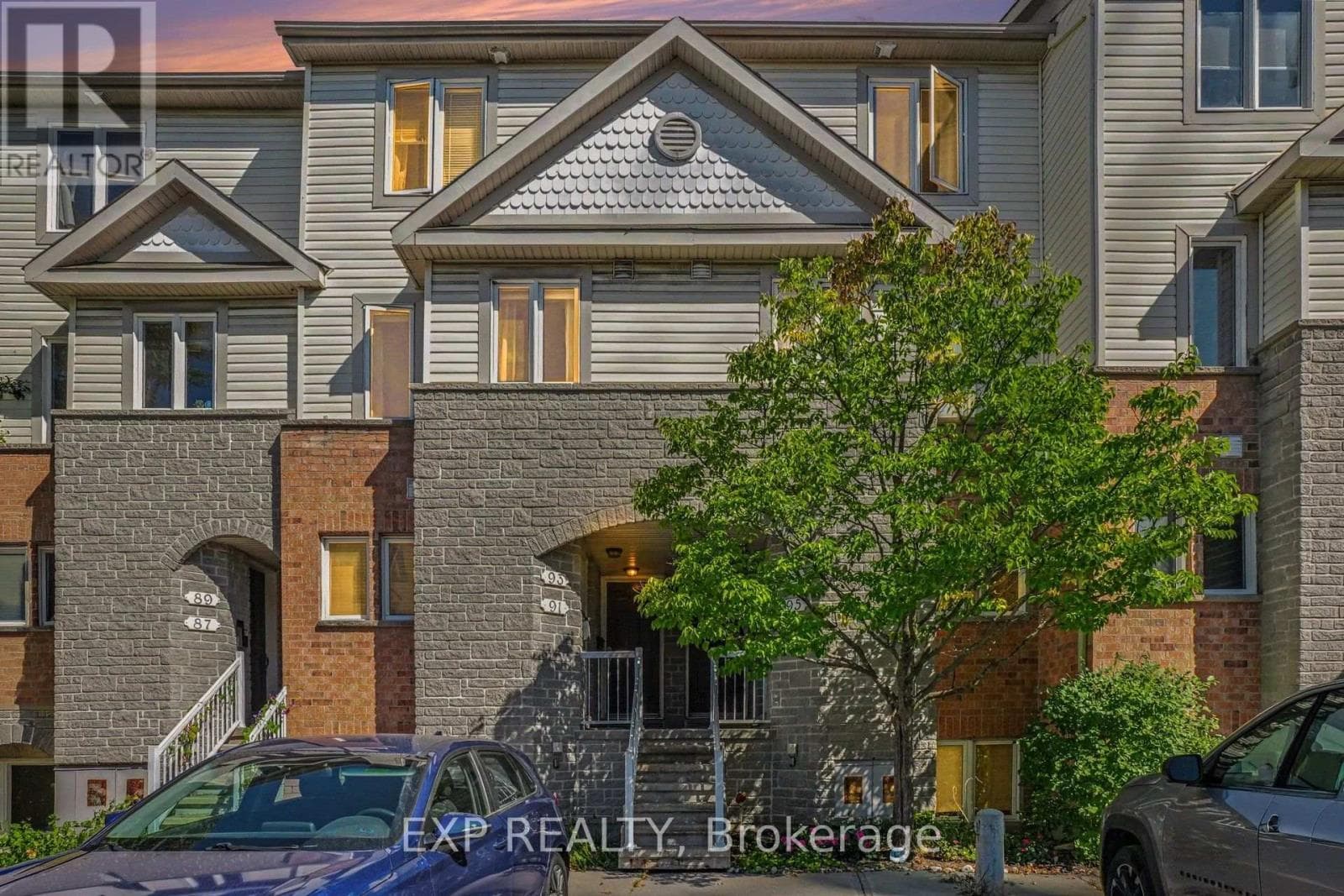 93 Strathaven Private