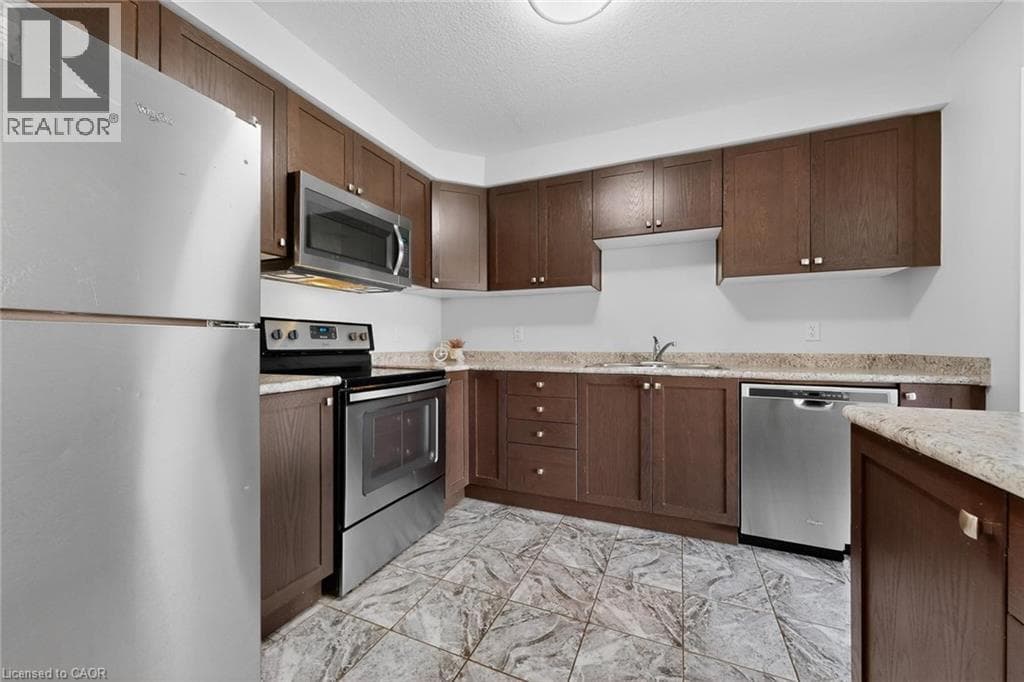 Single Family at 73 GRAND FLATS Trail, Kitchener, Ontario - Photo 8 - RE/MAX Garden City Realty