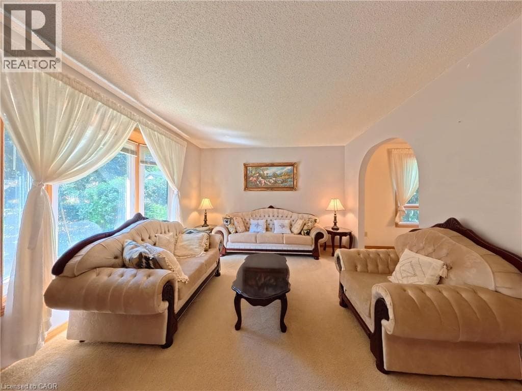 Single Family at 56 SCENIC WOOD Crescent, Kitchener, Ontario - Photo 5 - RE/MAX Garden City Realty