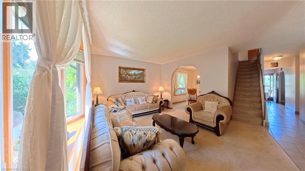 Single Family at 56 SCENIC WOOD Crescent, Kitchener, Ontario - Photo 6 - RE/MAX Garden City Realty