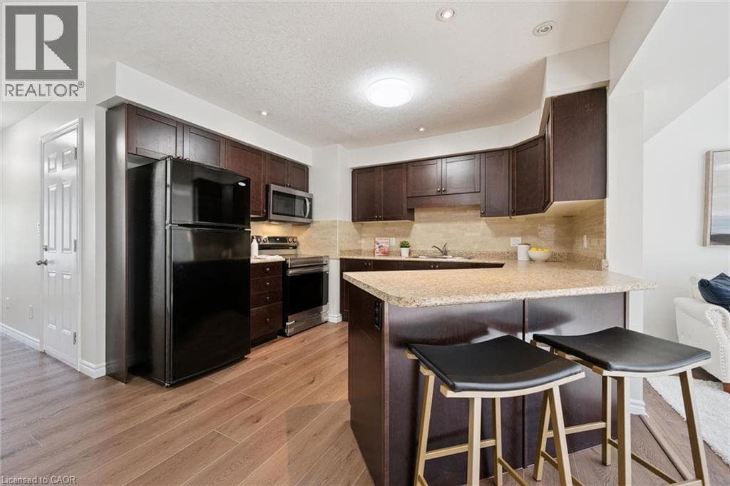 Single Family at 24- 555 CHABLIS Drive, Waterloo, Ontario - Photo 10 - RE/MAX Garden City Realty