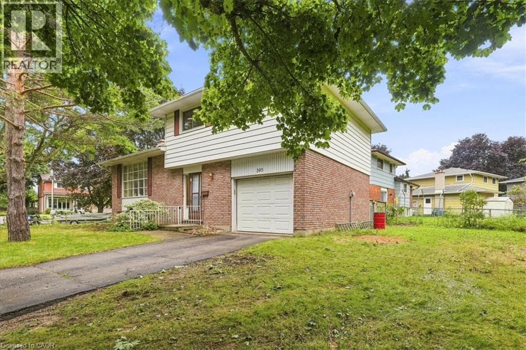 Single Family at 395 MOSSOM Place, Waterloo, Ontario - Photo 3 - RE/MAX Garden City Realty