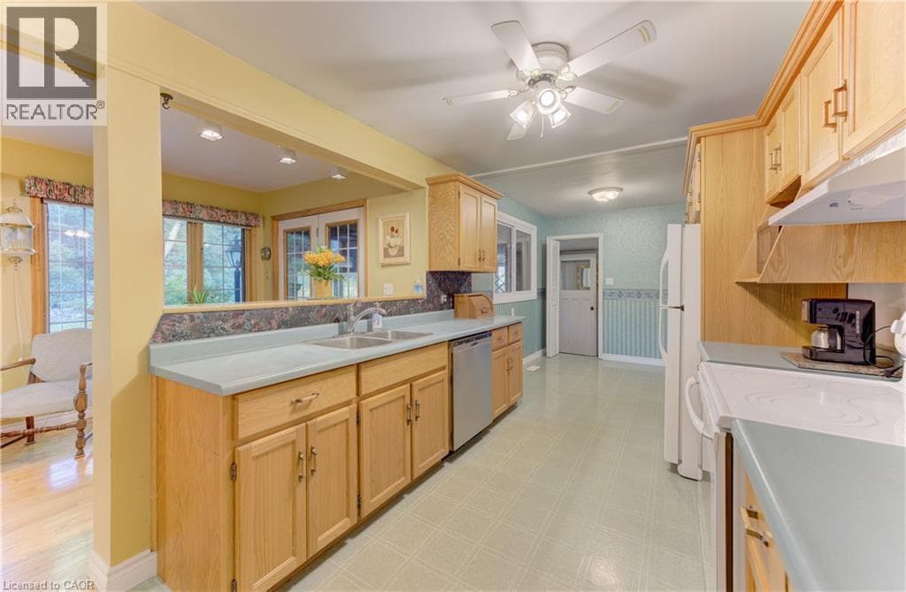Single Family at 95 UPLANDS Drive, Kitchener, Ontario - Photo 8 - RE/MAX Garden City Realty