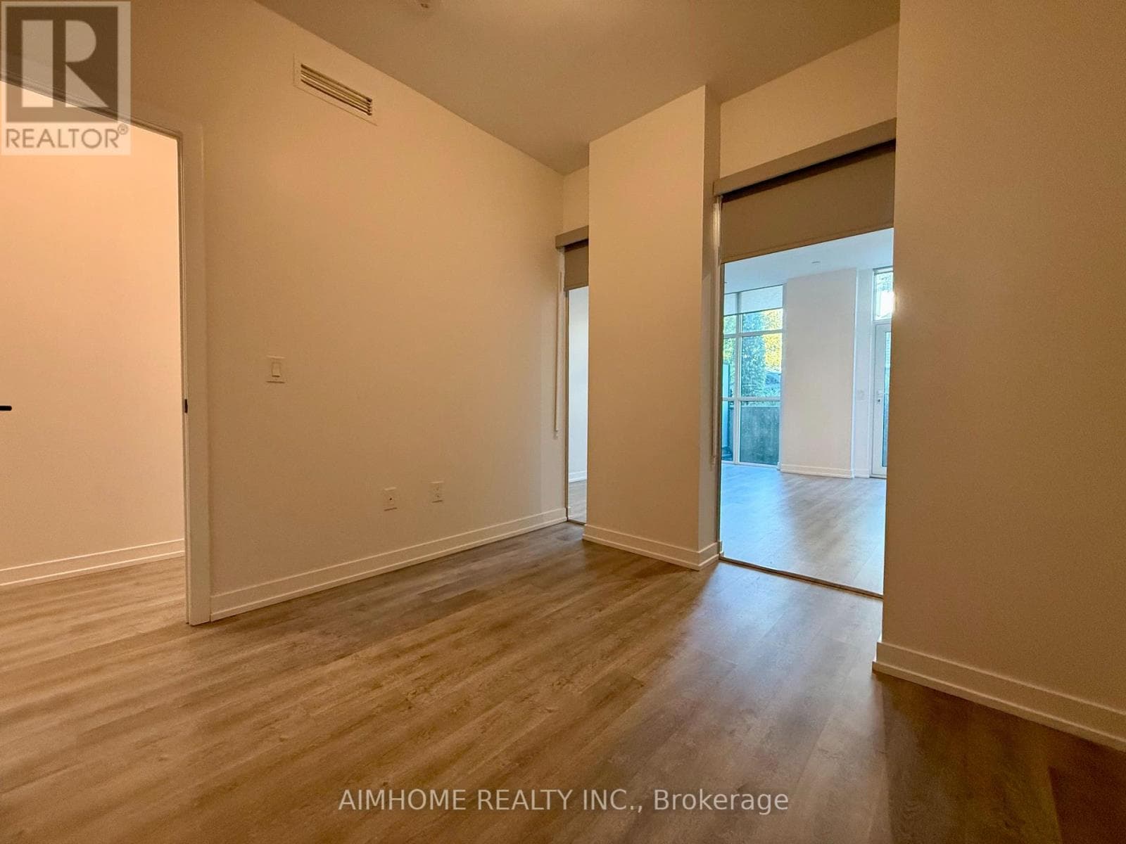 Single Family at 110- 2300 St. Clair Avenue, Toronto (Junction Area), Ontario - Photo 10 - RE/MAX Garden City Realty