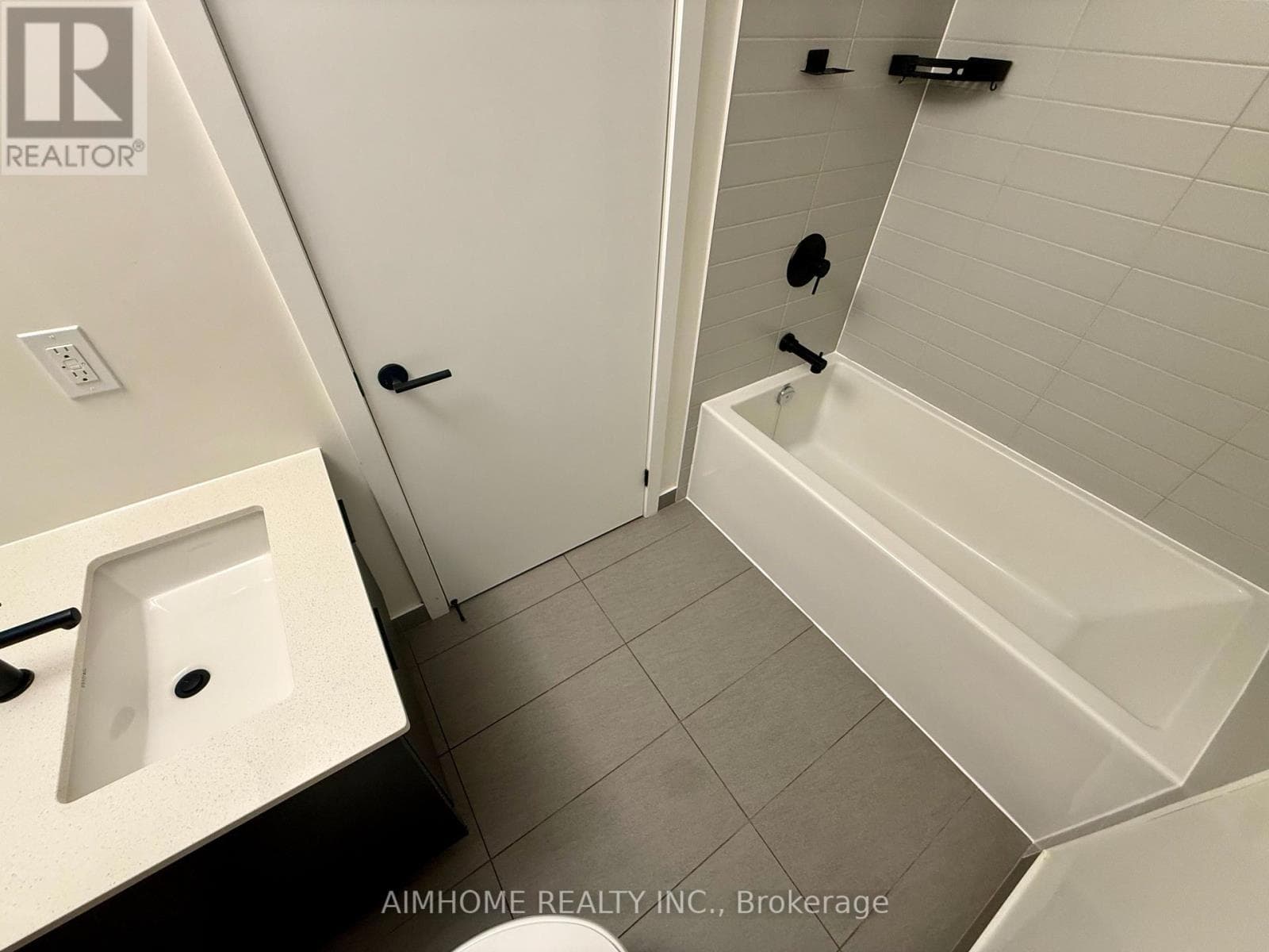 Single Family at 110- 2300 St. Clair Avenue, Toronto (Junction Area), Ontario - Photo 7 - RE/MAX Garden City Realty