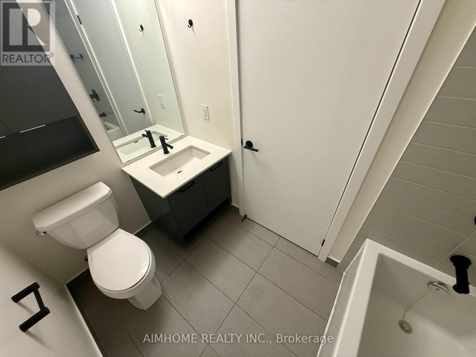 Single Family at 110- 2300 St. Clair Avenue, Toronto (Junction Area), Ontario - Photo 8 - RE/MAX Garden City Realty