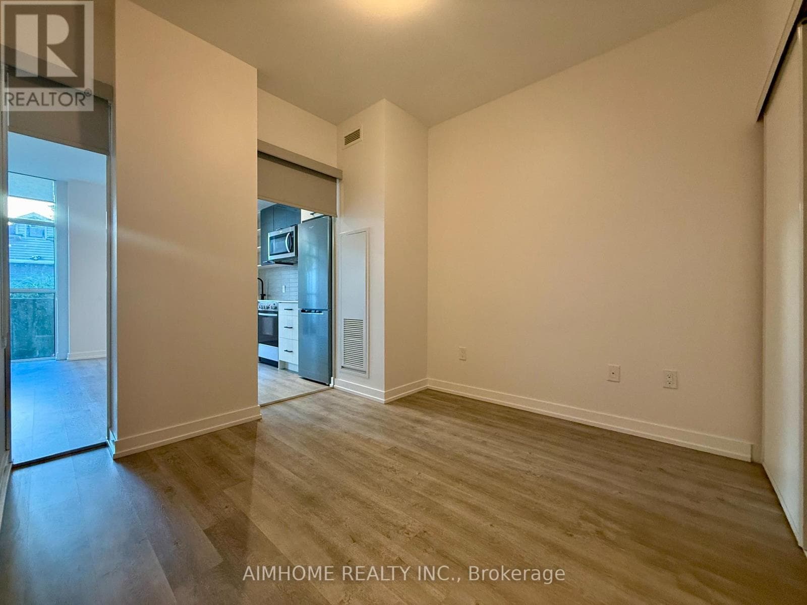 Single Family at 110- 2300 St. Clair Avenue, Toronto (Junction Area), Ontario - Photo 9 - RE/MAX Garden City Realty