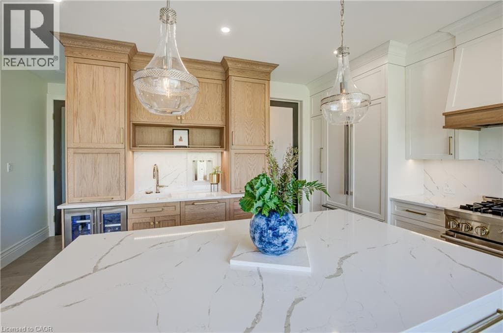 Single Family at 231 HAWKSWOOD Drive, Kitchener, Ontario - Photo 5 - RE/MAX Garden City Realty