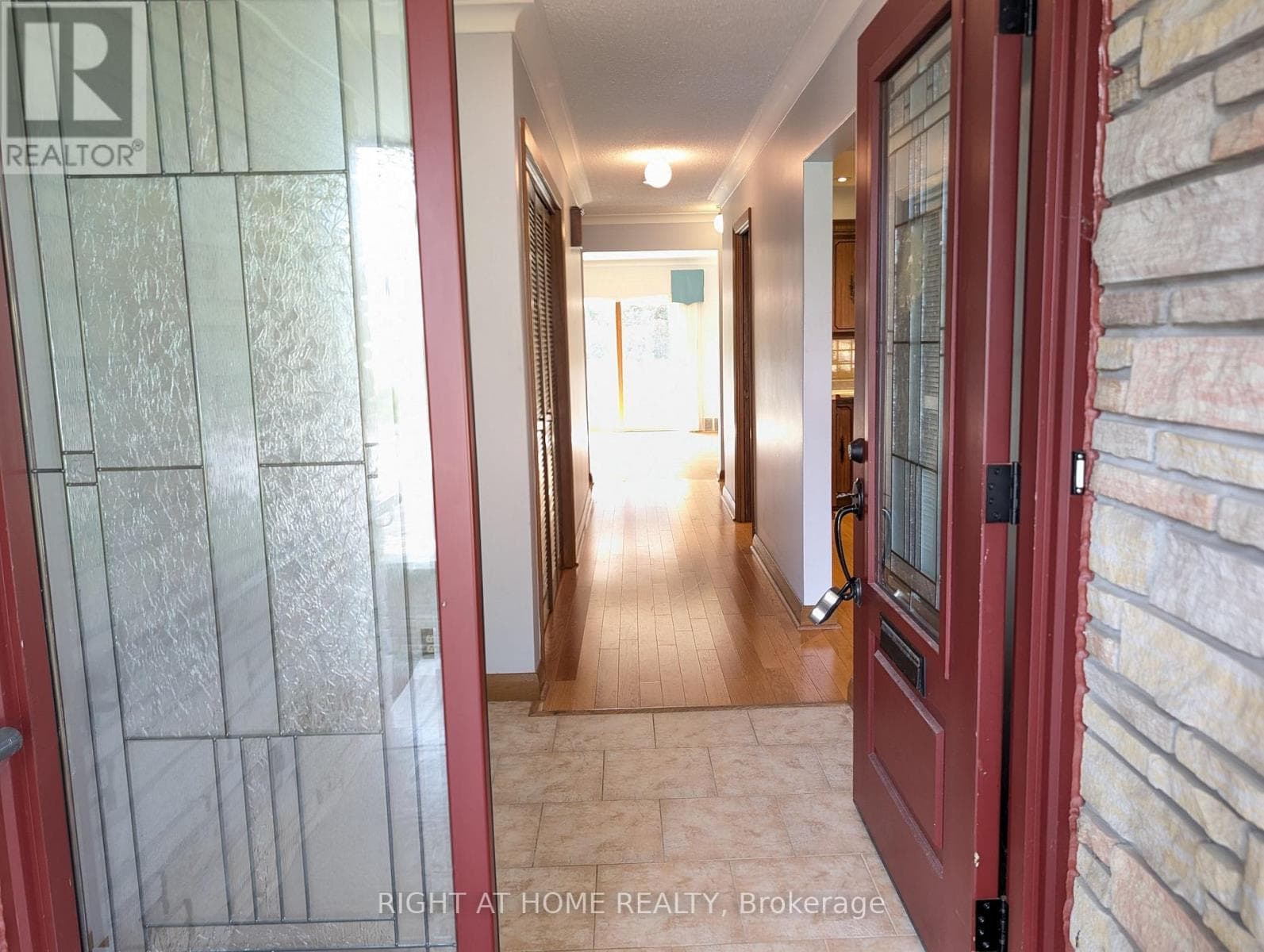 Single Family at Main Floor- 716 Tulip Court, Oshawa (Centennial), Ontario - Photo 3 - RE/MAX Garden City Realty