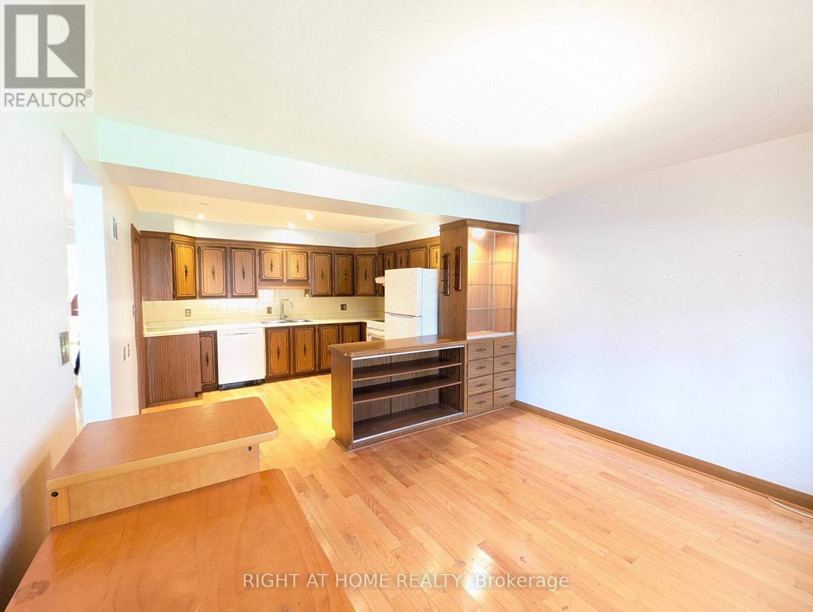 Single Family at Main Floor- 716 Tulip Court, Oshawa (Centennial), Ontario - Photo 6 - RE/MAX Garden City Realty