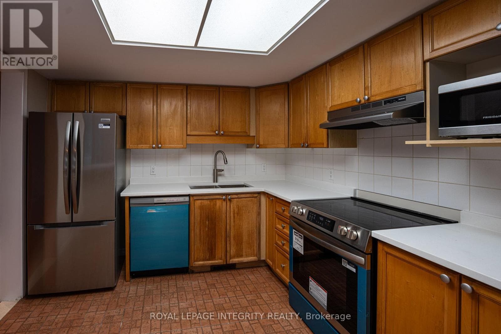 Single Family at 79 Forestglade Crescent, Ottawa, Ontario - Photo 6 - RE/MAX Garden City Realty