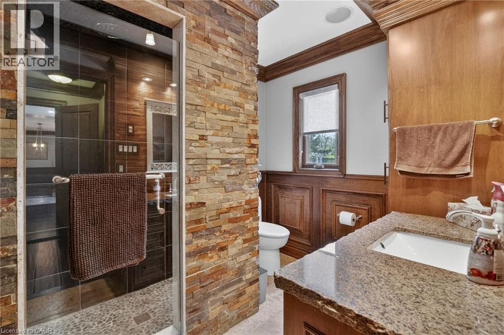 Single Family at 4354 MOUNTAINVIEW Road, Beamsville, Ontario - Photo 9 - RE/MAX Garden City Realty