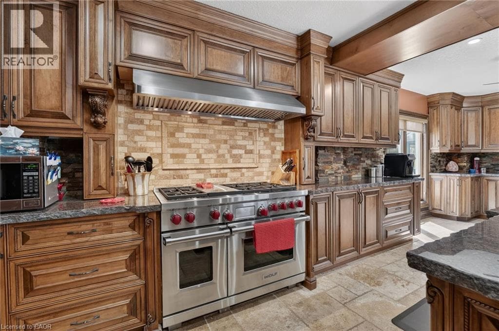 Single Family at 4354 MOUNTAINVIEW Road, Beamsville, Ontario - Photo 8 - RE/MAX Garden City Realty