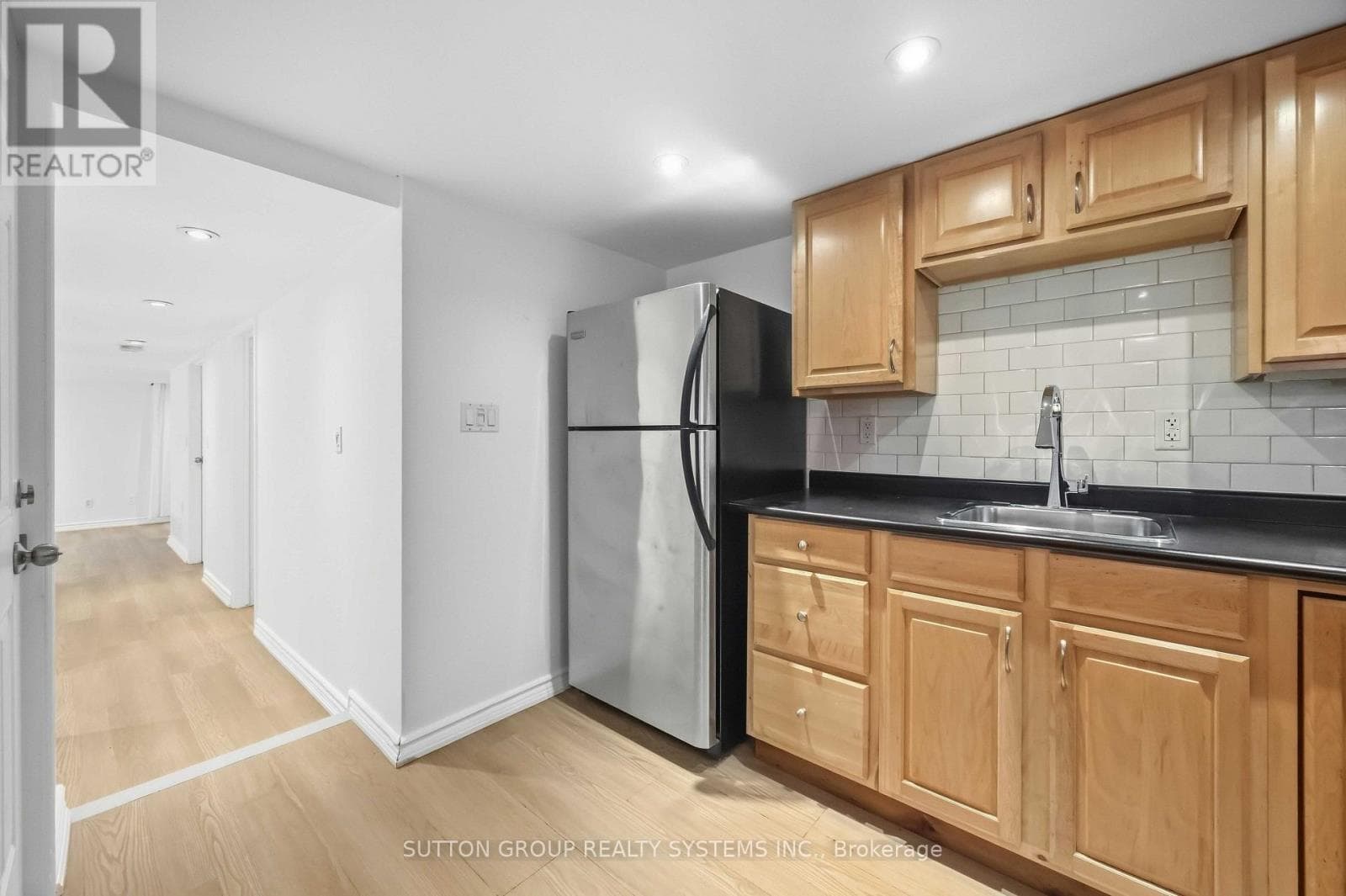 Multi-family at Lower- 103 Ashdale Avenue, Toronto (Greenwood-Coxwell), Ontario - Photo 10 - RE/MAX Garden City Realty