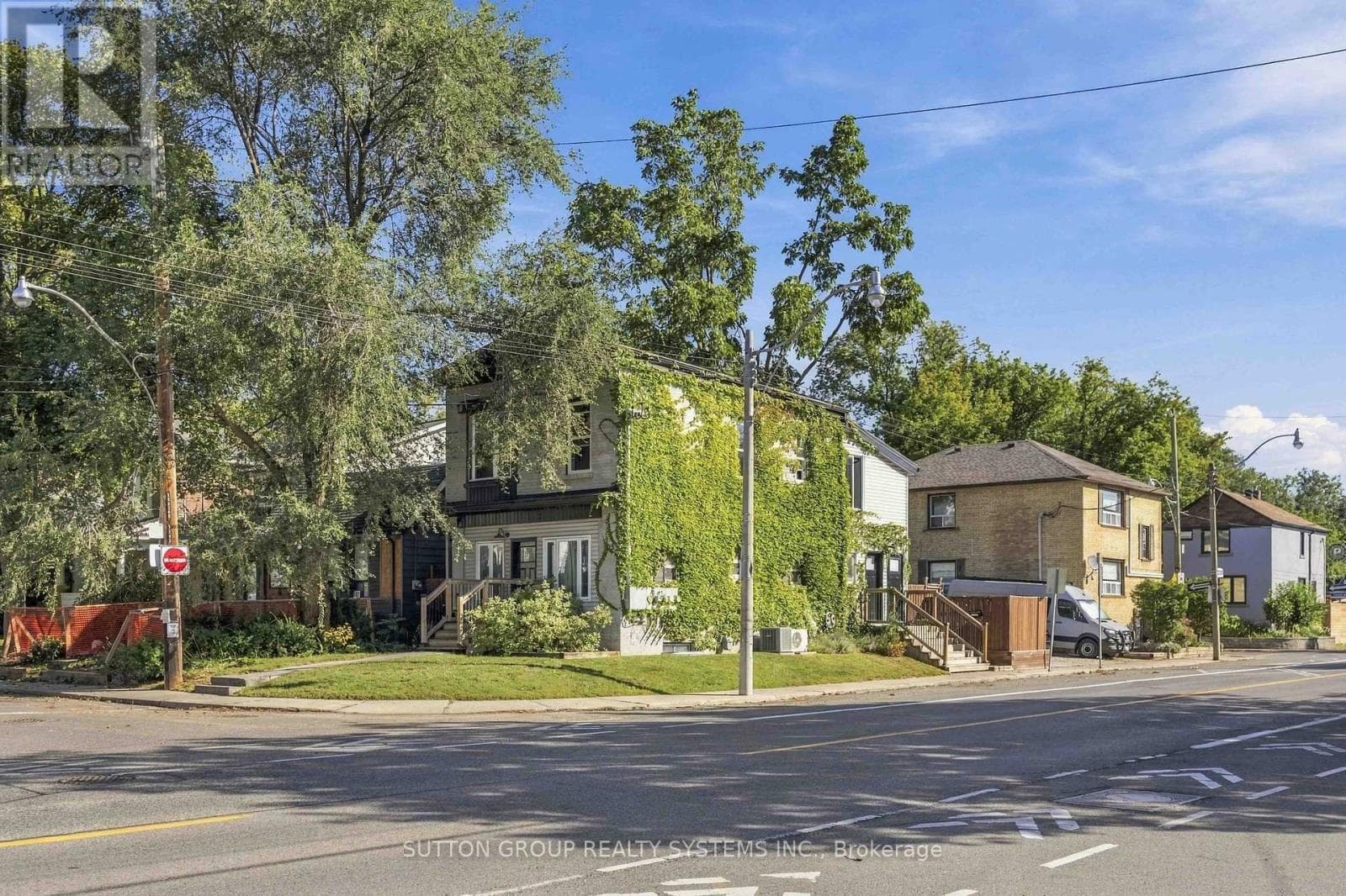 Multi-family at Lower- 103 Ashdale Avenue, Toronto (Greenwood-Coxwell), Ontario - Photo 2 - RE/MAX Garden City Realty