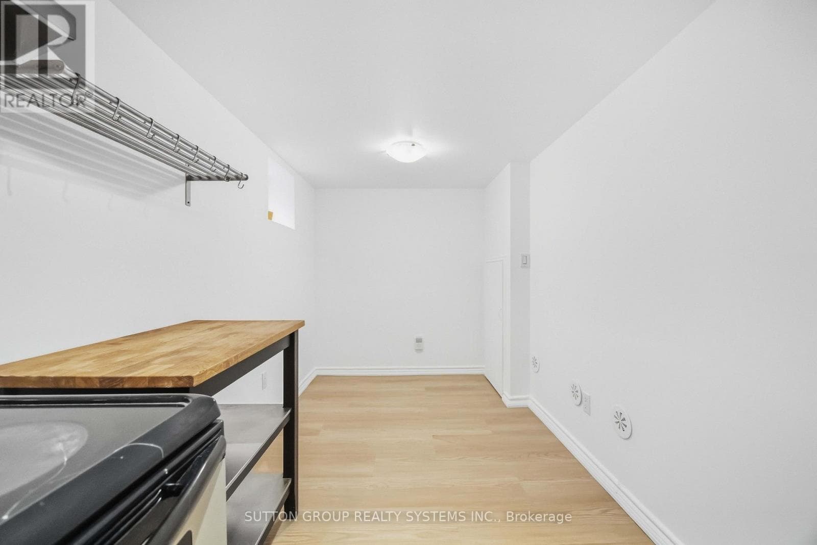 Multi-family at Lower- 103 Ashdale Avenue, Toronto (Greenwood-Coxwell), Ontario - Photo 8 - RE/MAX Garden City Realty