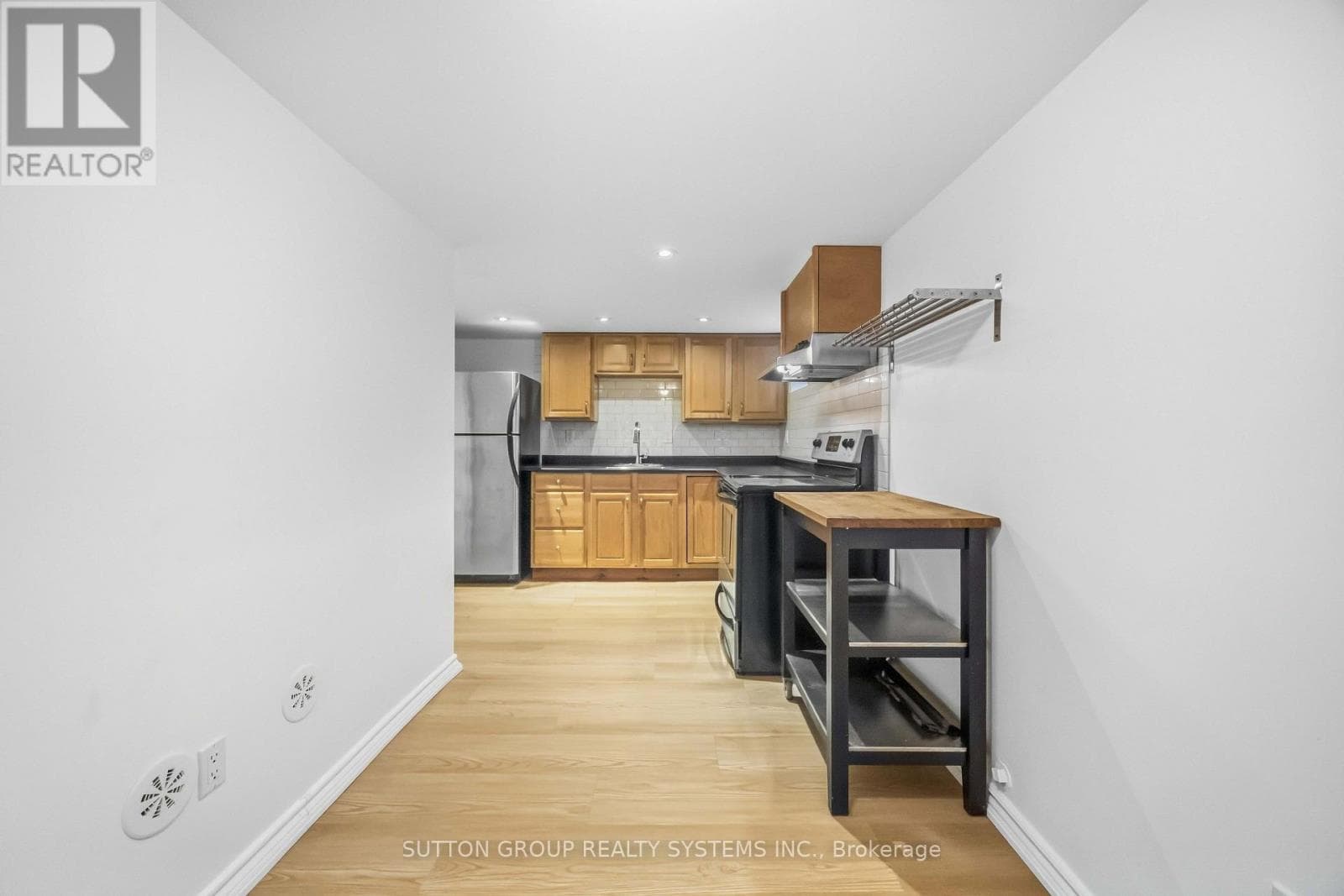 Multi-family at Lower- 103 Ashdale Avenue, Toronto (Greenwood-Coxwell), Ontario - Photo 9 - RE/MAX Garden City Realty