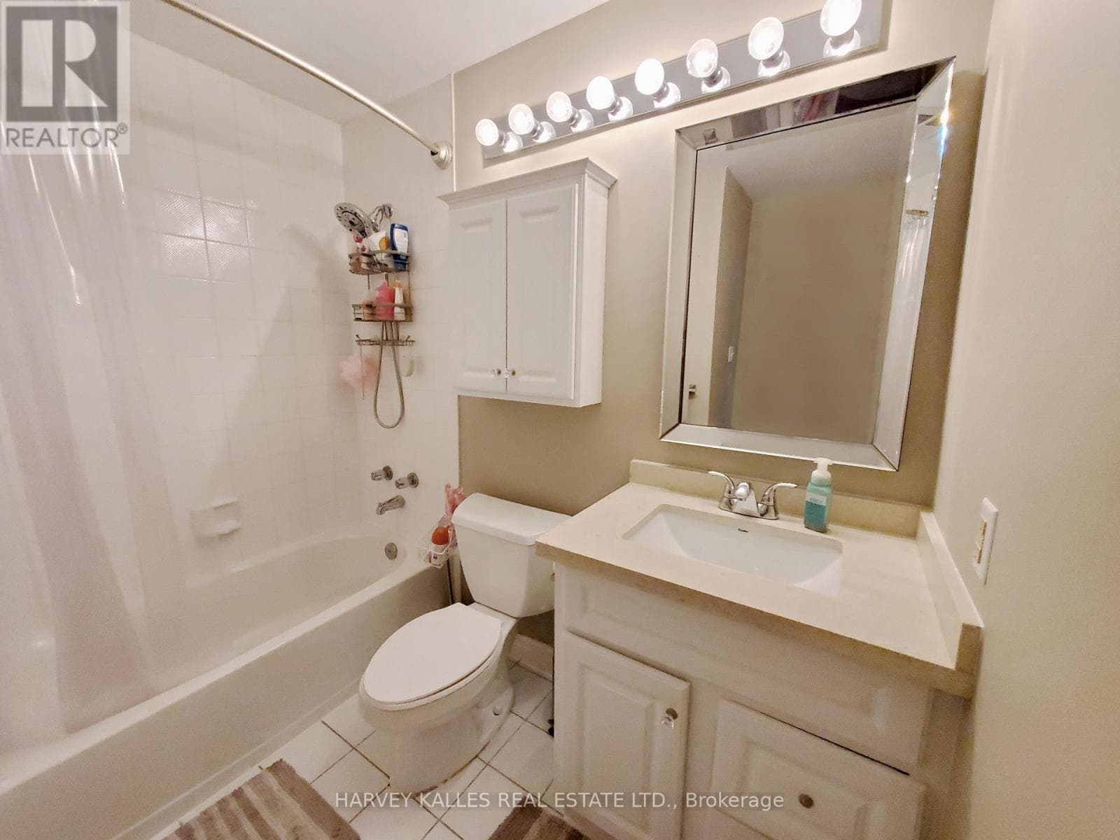 Single Family at 402- 189 Lake Driveway Drive, Ajax (South West), Ontario - Photo 7 - RE/MAX Garden City Realty