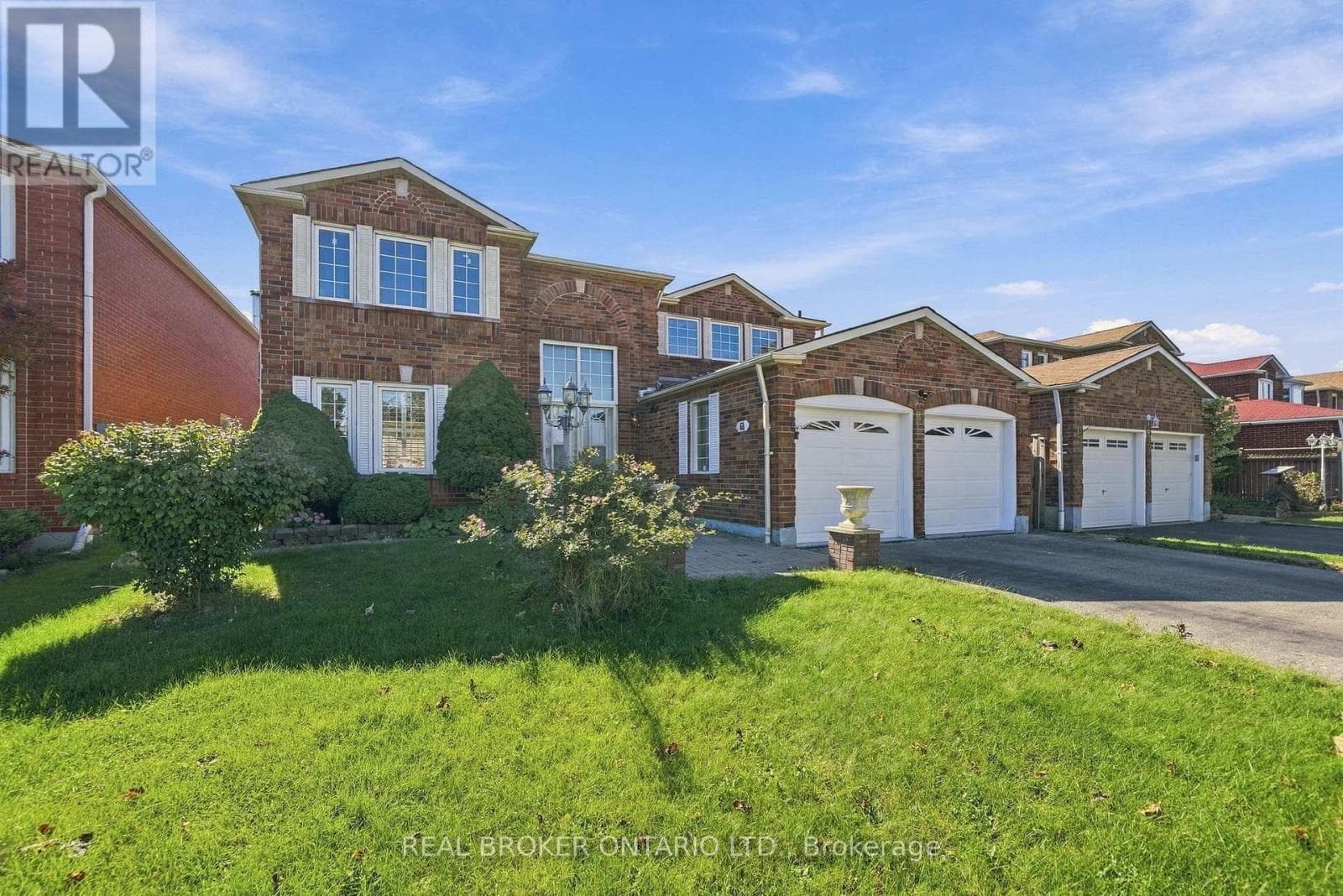 61 Bluenose Crescent