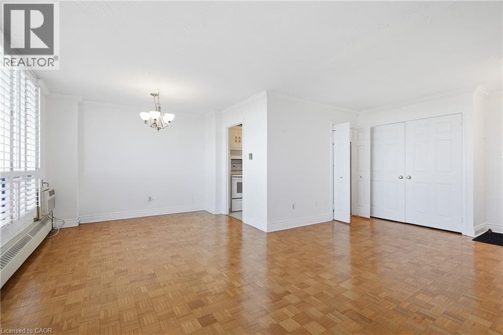 Single Family at 1005- 15 TOWERING HEIGHTS Boulevard, St. Catharines, Ontario - Photo 5 - RE/MAX Garden City Realty