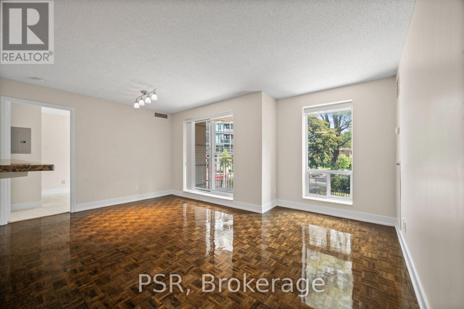 Single Family at 110- 515 Rosewell Avenue, Toronto (Lawrence Park South), Ontario - Photo 5 - RE/MAX Garden City Realty