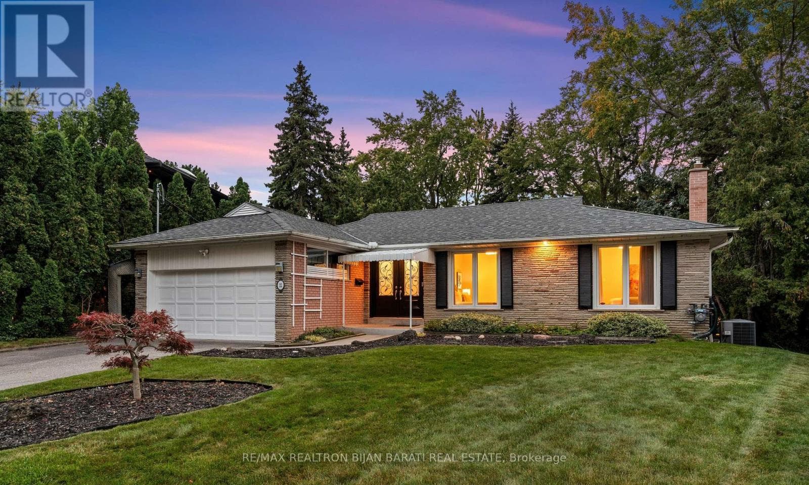 22 Brucedale Crescent