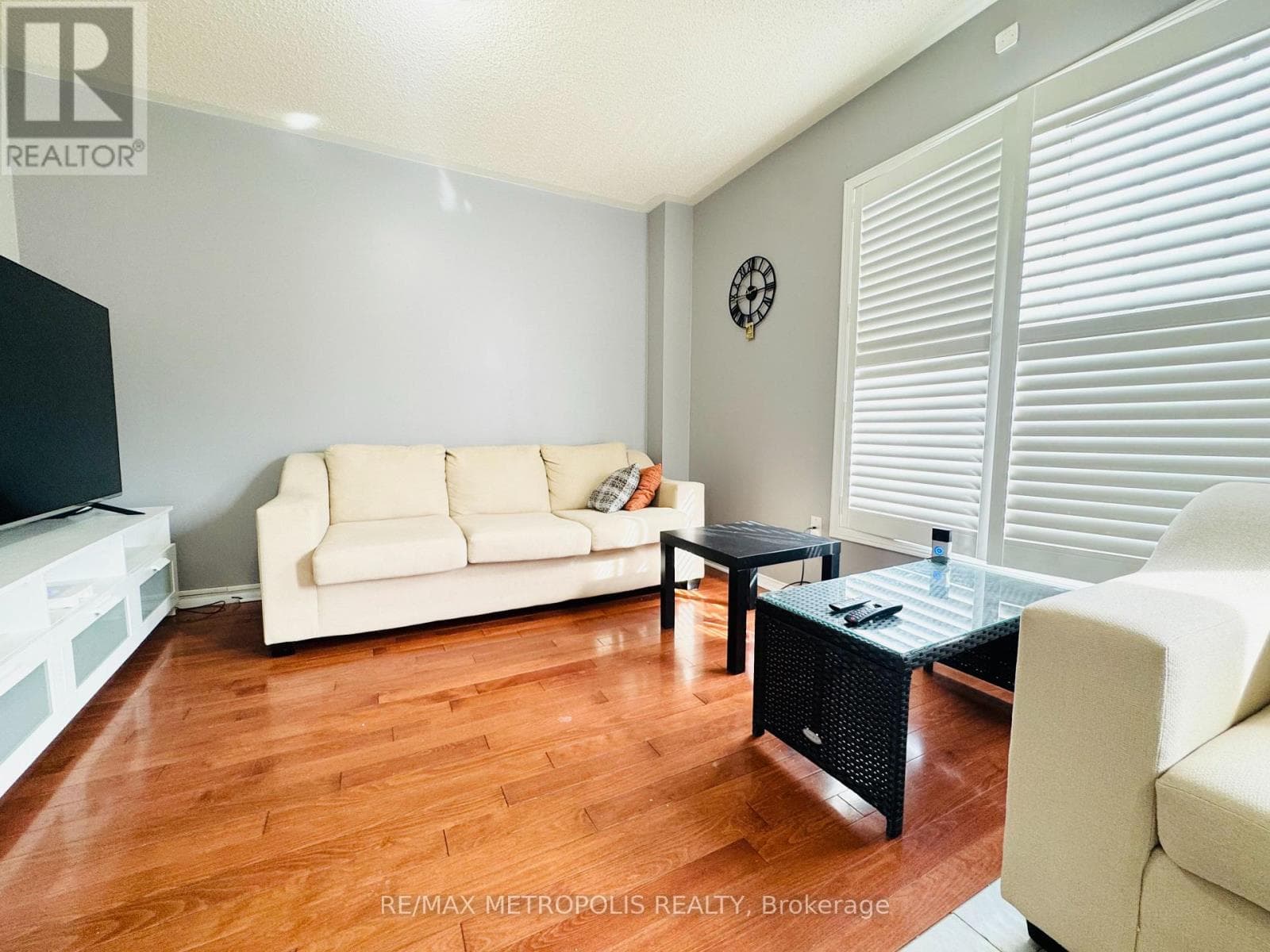 Single Family at 33 Palomino Place, Whitby (Pringle Creek), Ontario - Photo 10 - RE/MAX Garden City Realty