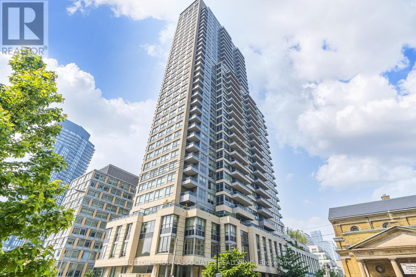 703- 500 Sherbourne Street