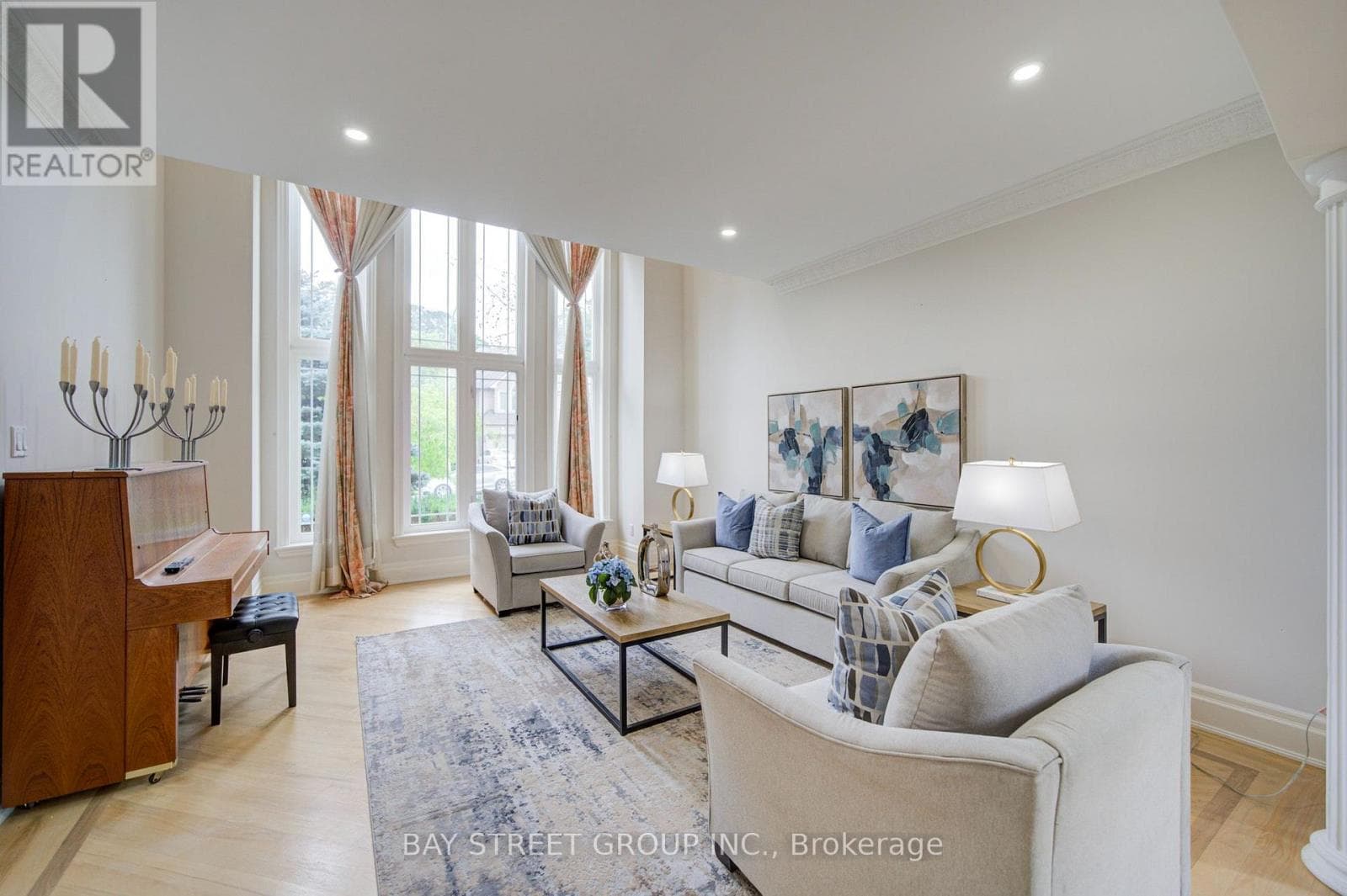 Single Family at 58 Bowan Court, Toronto (Bayview Woods-Steeles), Ontario - Photo 6 - RE/MAX Garden City Realty